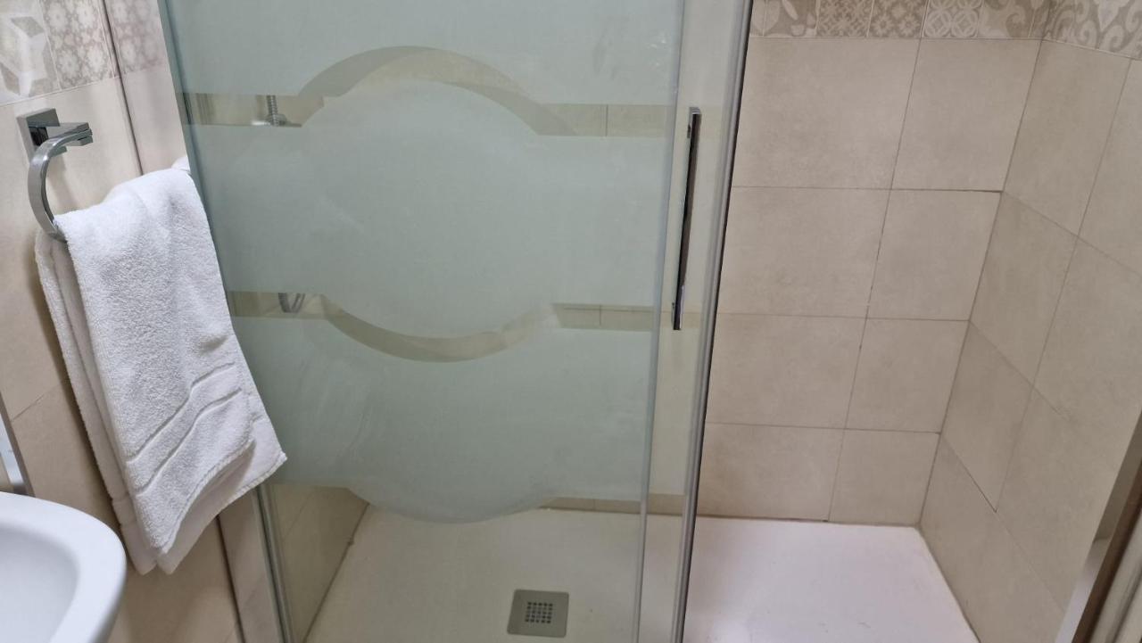 Hotel Nuevo Espartinas Ngoại thất bức ảnh